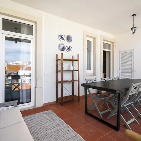 Whome Luxury Penthouse: Designer Decor & Epic Views Apartmán