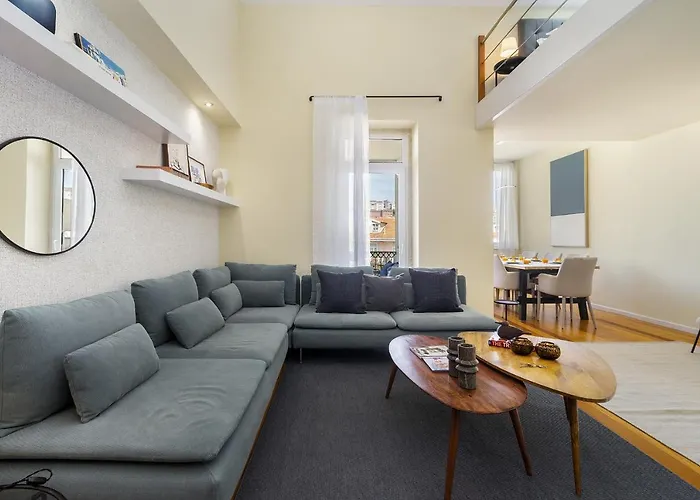 Whome Luxury Penthouse: Designer Decor & Epic Views