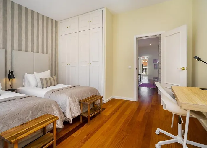 Whome Luxury Penthouse: Designer Decor & Epic Views Διαμέρισμα