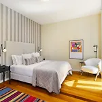 Whome Luxury Penthouse: Designer Decor & Epic Views Lisboa