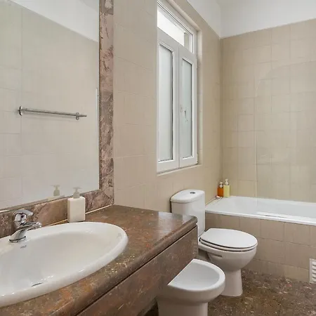 아파트 Whome Luxury Penthouse: Designer Decor & Epic Views 리스본