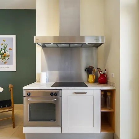 Whome Luxury Penthouse: Designer Decor & Epic Views * 리스본