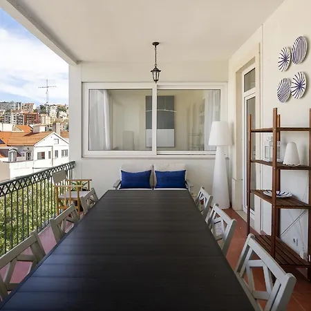 Whome Luxury Penthouse: Designer Decor & Epic Views 아파트 *