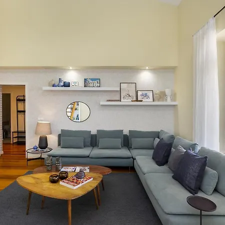 Whome Luxury Penthouse: Designer Decor & Epic Views Lisboa